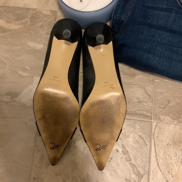 Vintage Nine West Black Heel with Silver Buckle Detailing. - Picture 6 of 8